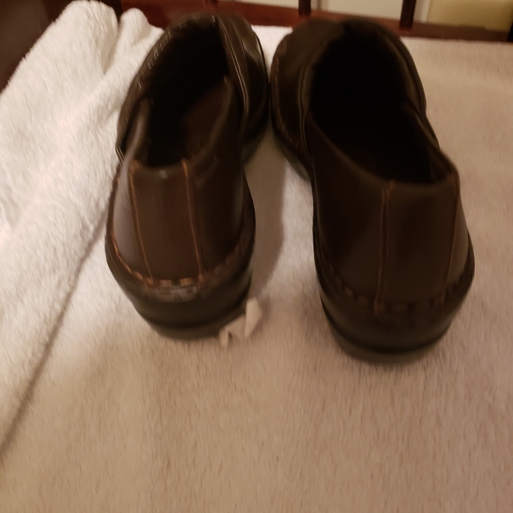 Shoes - Picture 4 of 5